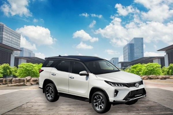 Toyota Fortuner Legender