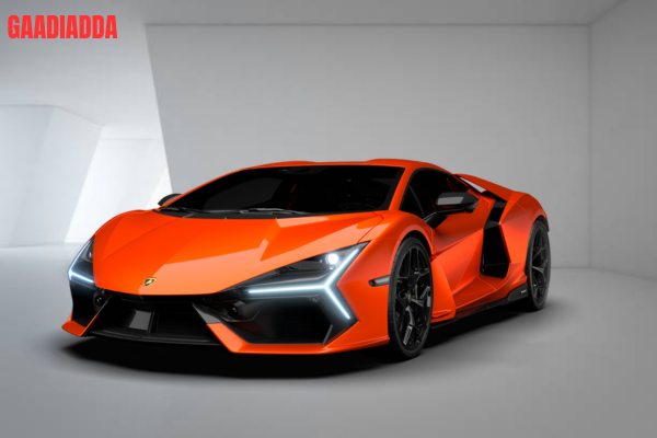 Revuelto vs Purosangue